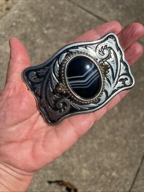 Vtg Western Belt Silver Tone Scrollwork Design W/Black & White Agate Oval Stone